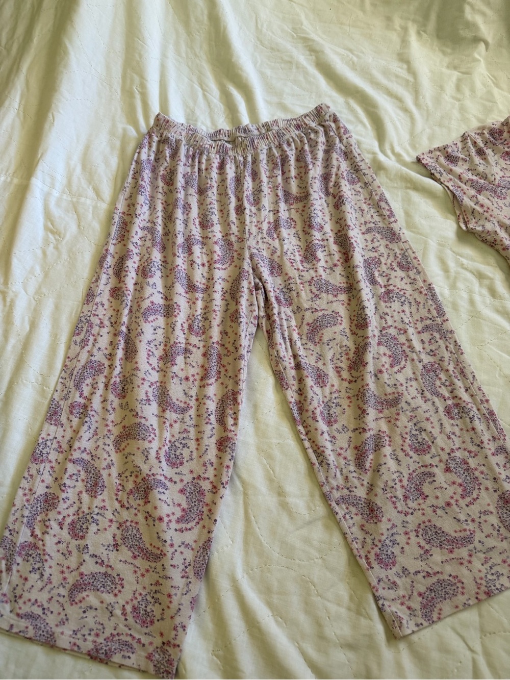 Women's Paisley Wide-Leg Pajama Pants - Lavender/White